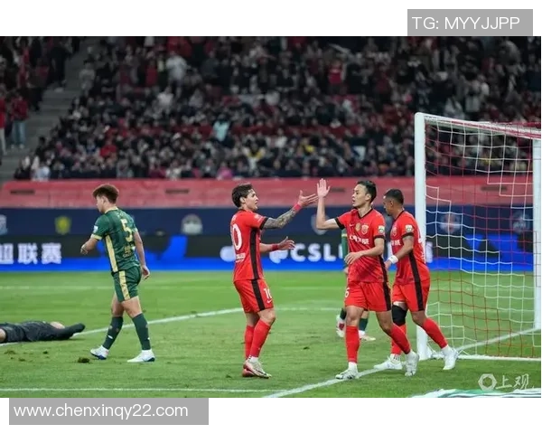 足球明星赛前进场盛况回顾与精彩瞬间分享